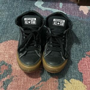 Size 8 black converse chuck taylor